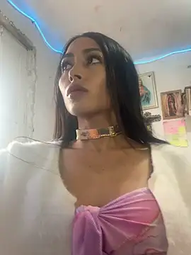 Charlot Vega  online show from 6, 3, 2026