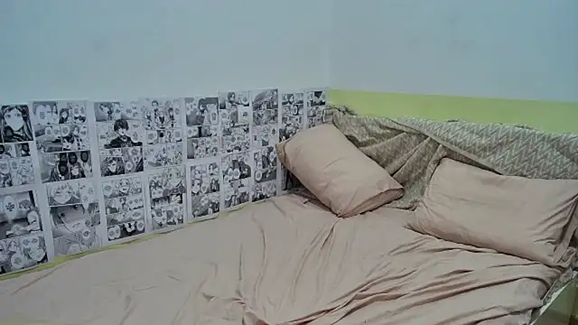 ashleyXthaur  online show from 15, 2, 2025