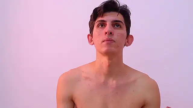 Ana and Leo online show from 3, 3, 2025