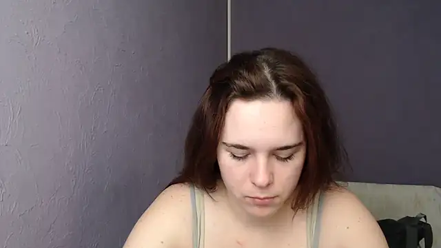 mini girly online show from 27, 2, 2025