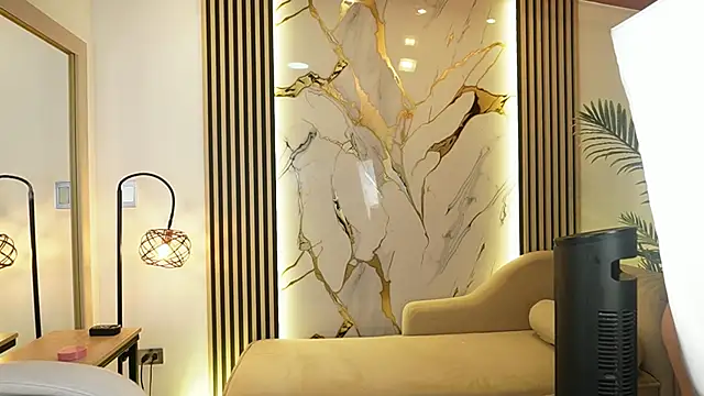 Emma Walkerr  online show from 19, 2, 2026