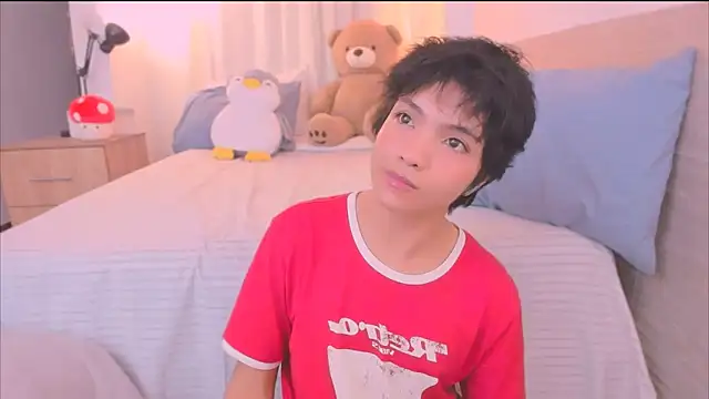 AllanYong18 online show from 7, 1, 2026