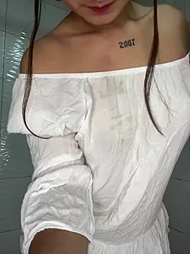 Snapshot of Catmila- chatting on 25, 1, 2025 Catmila- online show from 25, 1, 2025