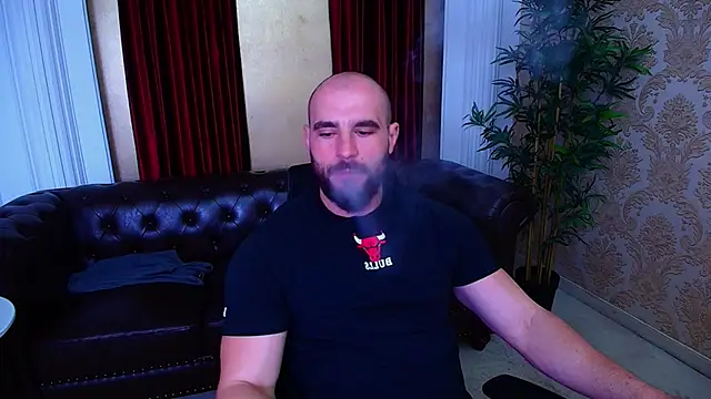 Snapshot of AdamJamesonn chatting on 24, 10, 2025 AdamJamesonn online show from 24, 10, 2025