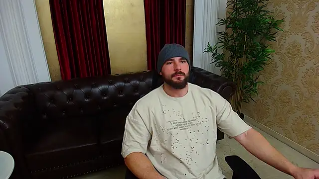 Snapshot of AdamJamesonn chatting on 4, 12, 2025 AdamJamesonn online show from 4, 12, 2025