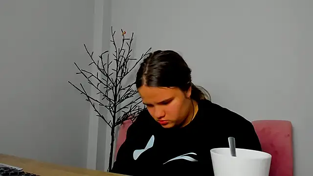 AdeleCruz online show from 16, 3, 2025