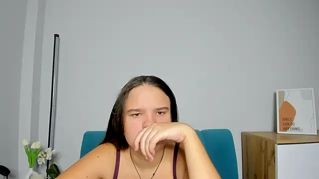 AdeleCruz online show from 15, 10, 2025