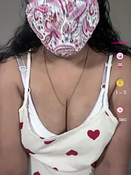 Snapshot of ArathyNambyarMallu chatting on 2, 6, 2026 ArathyNambyarMallu online show from 2, 6, 2026