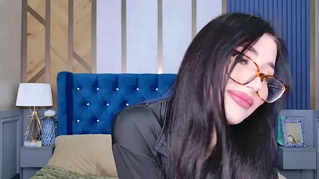 EmmaLawrens online show from 26, 2, 2025