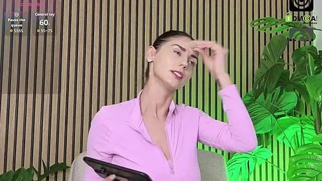 BelovedKhloee online show from 26, 3, 2026