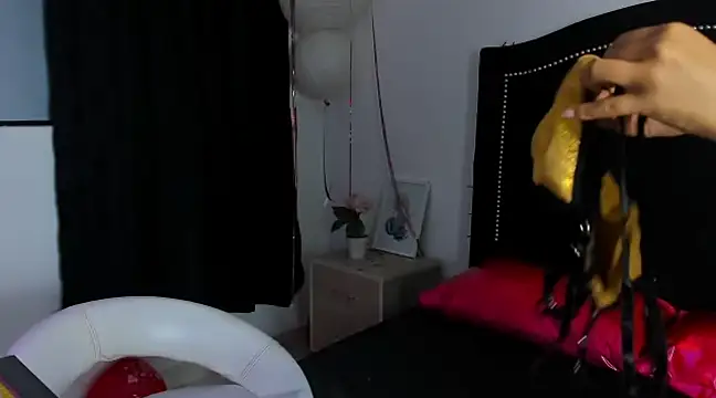 Cleo Hott online show from 25, 2, 2025