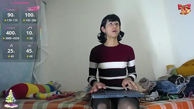 Snapshot of boysLittle chatting on 20, 12, 2025 boysLittle online show from 20, 12, 2025