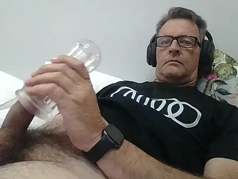 itsmeyes69 online show from 26, 3, 2026