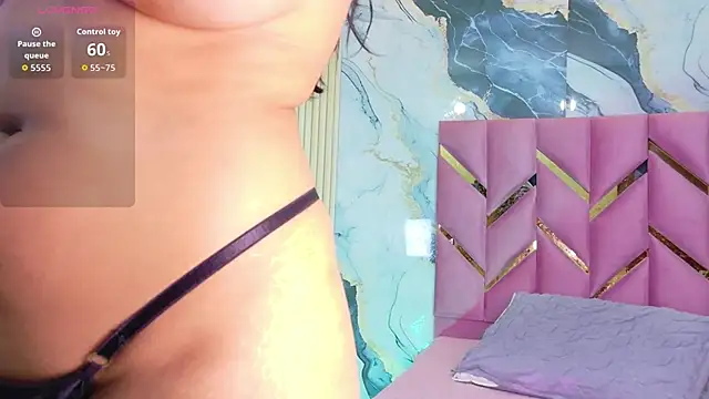 hotiergirl online show from 4, 3, 2026