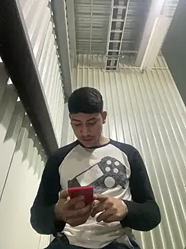 Snapshot of emmarod18 chatting on 14, 2, 2026 emmarod18 online show from 14, 2, 2026