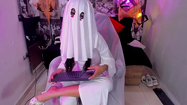 Lil ceyy online show from 21, 10, 2025