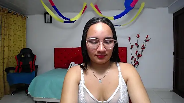 Snapshot of Maylin_horny19 chatting on 22, 6, 2026 Maylin horny19 online show from 22, 6, 2026