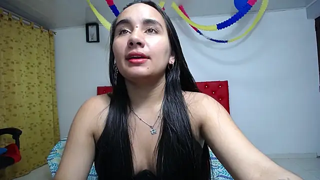 Snapshot of Maylin_horny19 chatting on 27, 6, 2026 Maylin horny19 online show from 27, 6, 2026