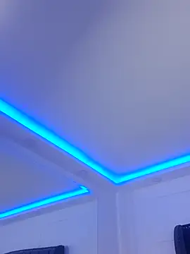 zoes milee online show from 6, 10, 2025