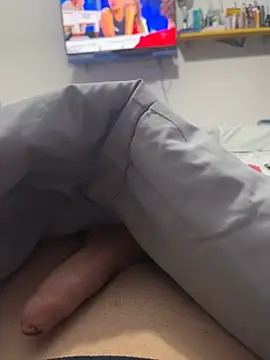 lucarioos06 online show from 13, 1, 2025