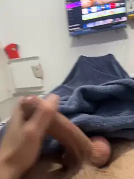 lucarioos06 online show from 26, 1, 2025