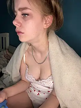 VioletxBlue online show from 13, 3, 2026