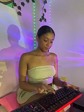 Snapshot of ElectraaJoness chatting on 23, 7, 2026 ElectraaJoness online show from 23, 7, 2026
