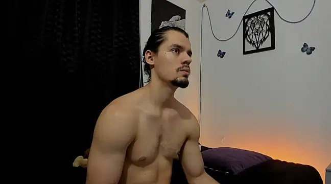 Snapshot of maxi_styles chatting on 12, 1, 2025 maxi styles online show from 12, 1, 2025