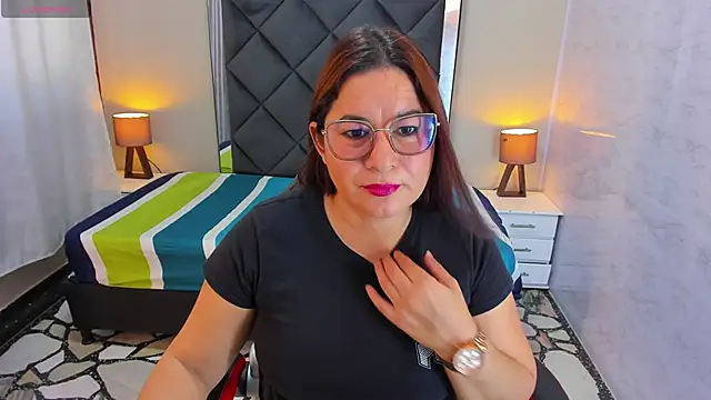 Snapshot of CamyMature chatting on 22, 1, 2025 CamyMature online show from 22, 1, 2025