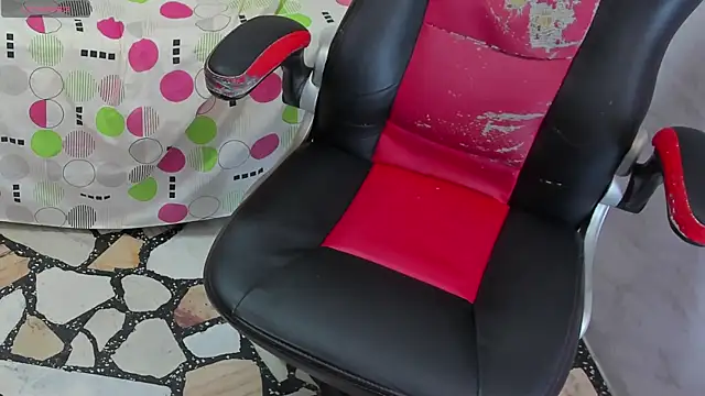 Snapshot of CamyMature chatting on 27, 1, 2025 CamyMature online show from 27, 1, 2025