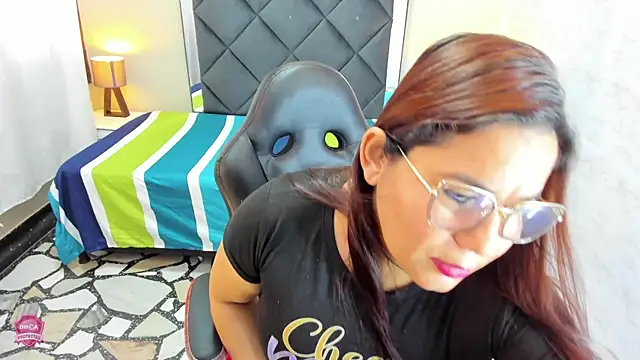 Snapshot of CamyMature chatting on 10, 2, 2025 CamyMature online show from 10, 2, 2025