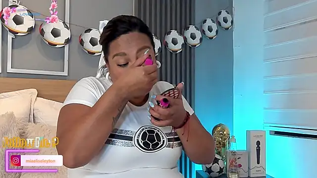 Elise-Leyton online show from 17, 6, 2026