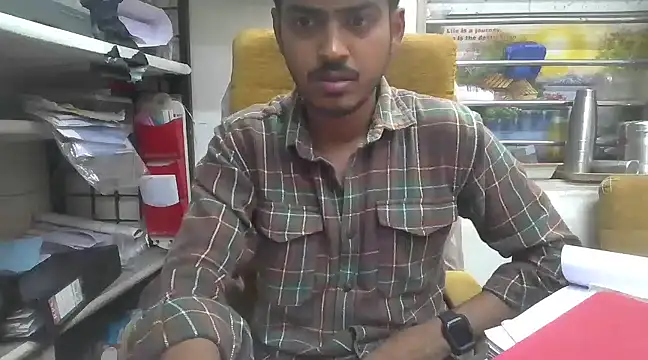 Snapshot of cute_modell chatting on 28, 2, 2025 cute modell online show from 28, 2, 2025