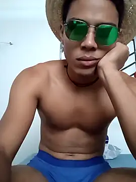 Snapshot of HornyTiger744 chatting on 15, 1, 2025 HornyTiger744 online show from 15, 1, 2025