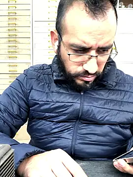 Snapshot of leonardohot1987 chatting on 8, 1, 2026 leonardohot1987 online show from 8, 1, 2026