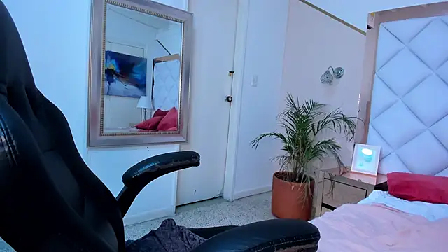 renatarussel online show from 25, 1, 2025