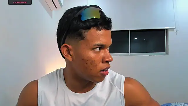 Snapshot of maxsteel177 chatting on 14, 3, 2025 maxsteel177 online show from 14, 3, 2025