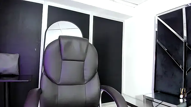 Salmaportman69 online show from 26, 9, 2025