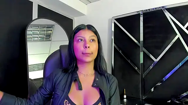 Salmaportman69 online show from 19, 10, 2025