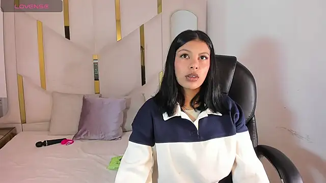 Salmaportman69 online show from 14, 2, 2026