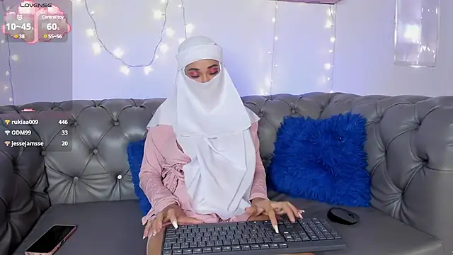 Snapshot of Eva_abaad chatting on 18, 1, 2025 Eva abaad online show from 18, 1, 2025
