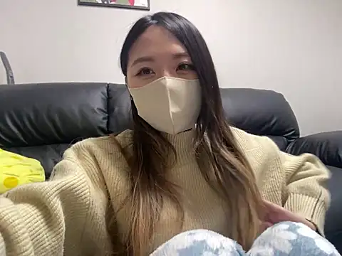 Snapshot of yazawa_oO chatting on 6, 2, 2025 yazawa oO online show from 6, 2, 2025