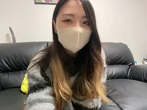 Snapshot of yazawa_oO chatting on 3, 3, 2025 yazawa oO online show from 3, 3, 2025