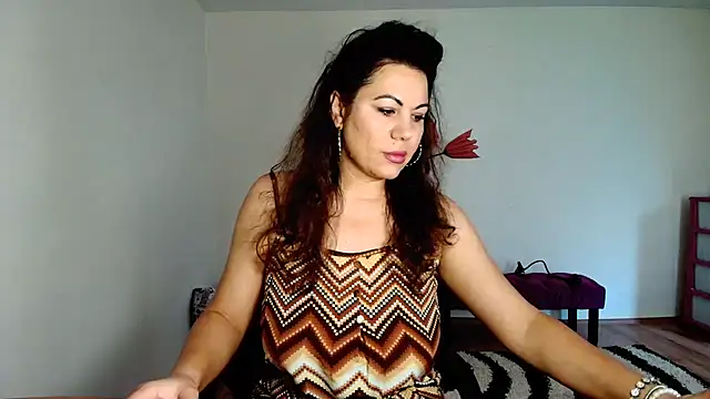 Snapshot of VixenVibesX chatting on 13, 6, 2026 VixenVibesX online show from 13, 6, 2026