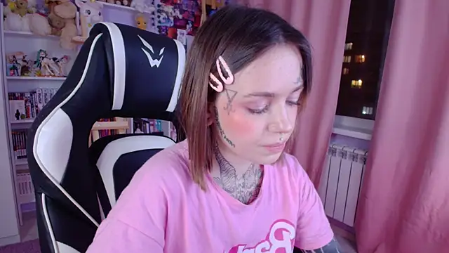 Catharsisi online show from 5, 3, 2025