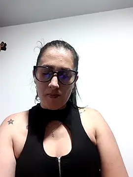 Snapshot of CHARLOTTE_1711 chatting on 3, 10, 2025 CHARLOTTE 1711 online show from 3, 10, 2025