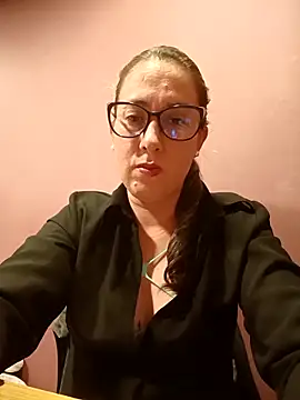 CHARLOTTE 1711 online show from 17, 4, 2026