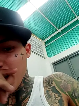 Snapshot of Briangalleta chatting on 23, 9, 2025 Briangalleta online show from 23, 9, 2025