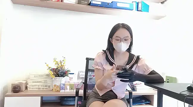 Lush-Office online show from 16, 2, 2025