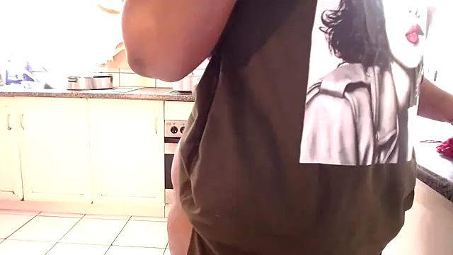 omalicha98 online show from 14, 11, 2025